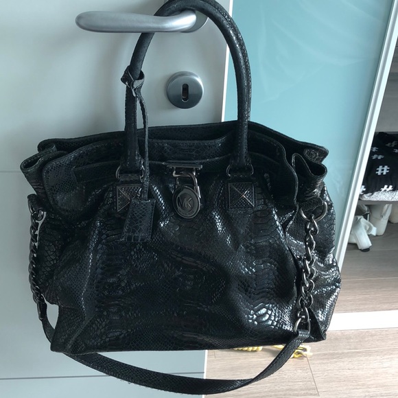*3 for $500* Special Edition Michael Kors tote - Picture 1 of 6